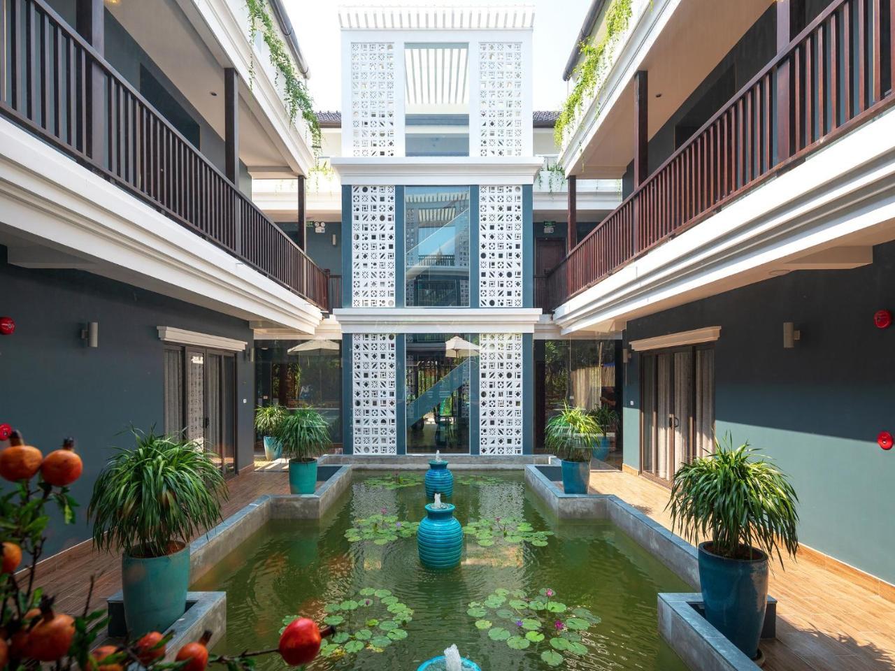 Aira Boutique Hoi An Hotel & Villa Exterior photo
