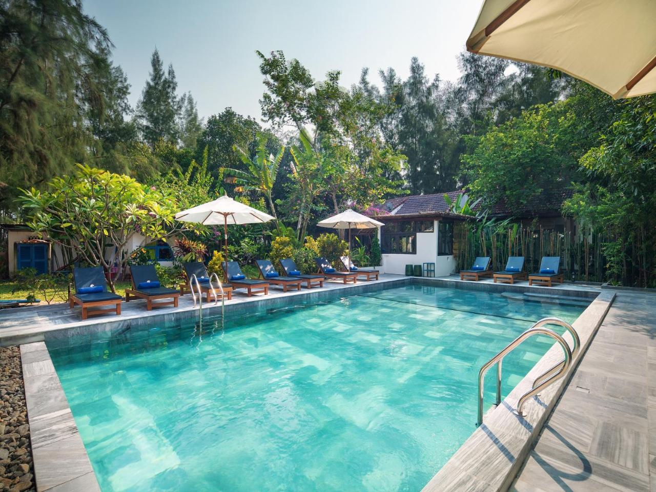 Aira Boutique Hoi An Hotel & Villa Exterior photo