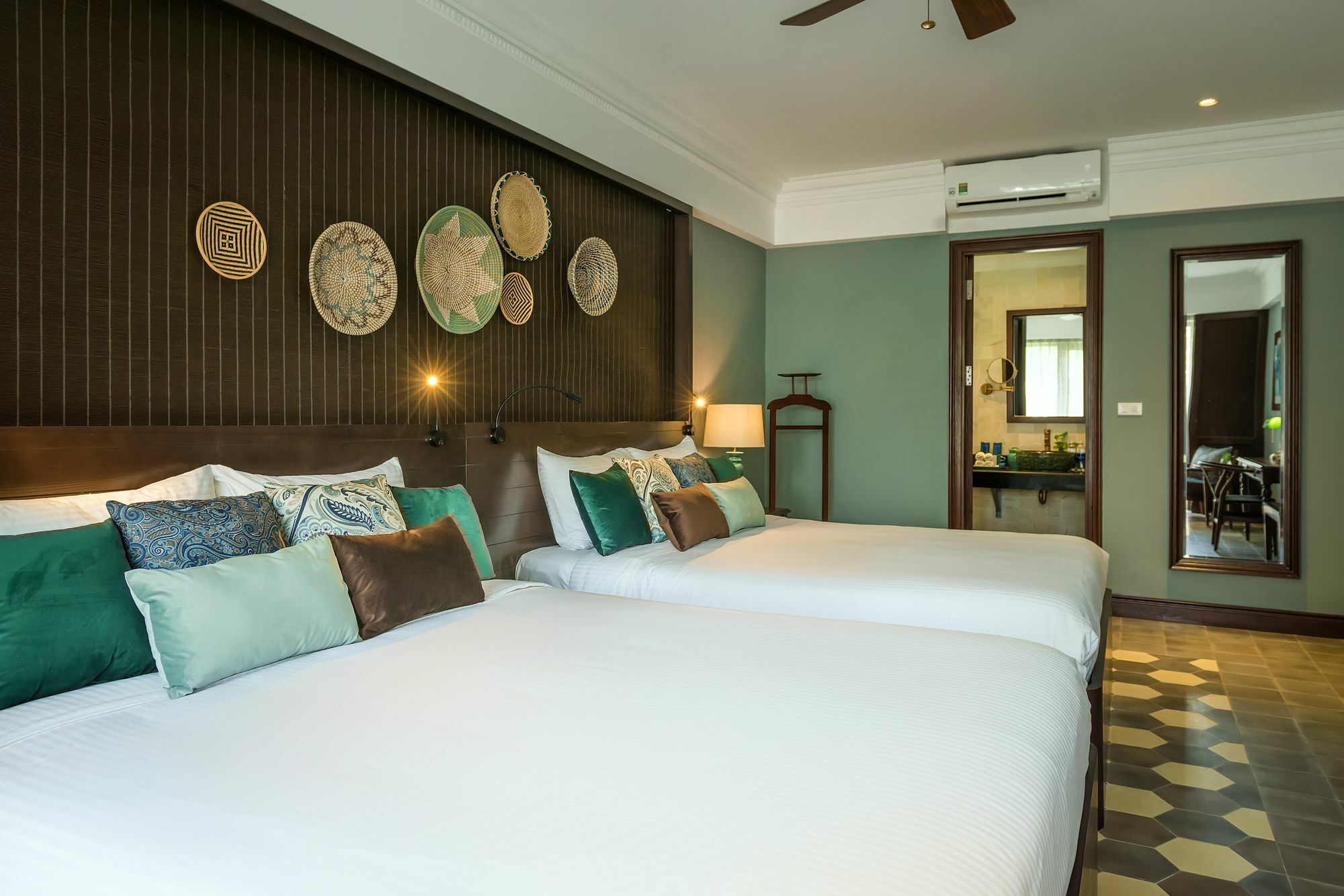 Aira Boutique Hoi An Hotel & Villa Exterior photo
